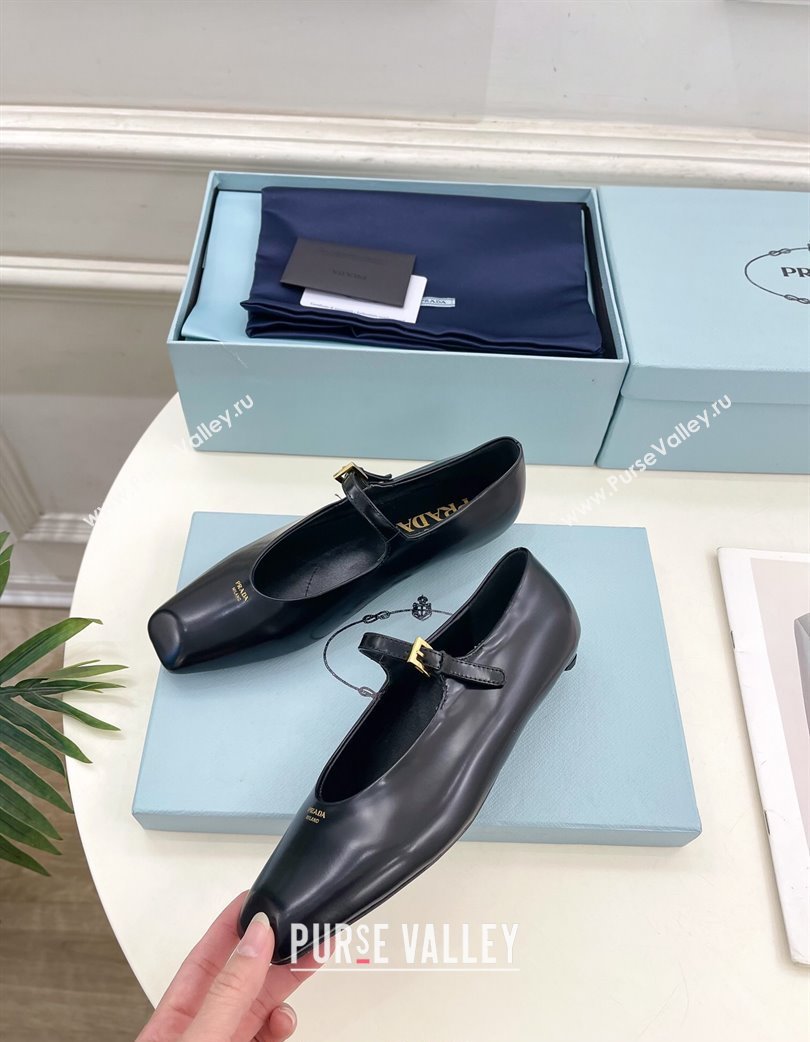 Prada Brushed Leather Mary Janes Ballerinas Flats with Front Logo Black 2025 PR022402 (MD-250224082)