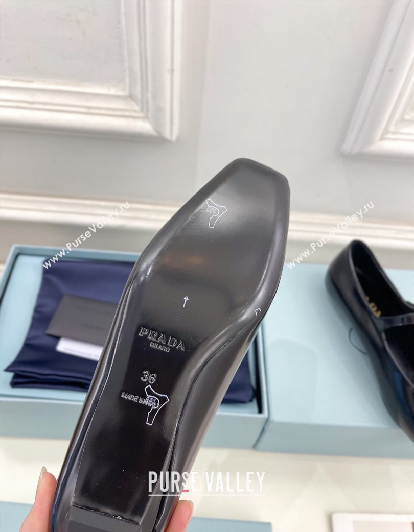 Prada Brushed Leather Mary Janes Ballerinas Flats with Front Logo Black 2025 PR022402 (MD-250224082)