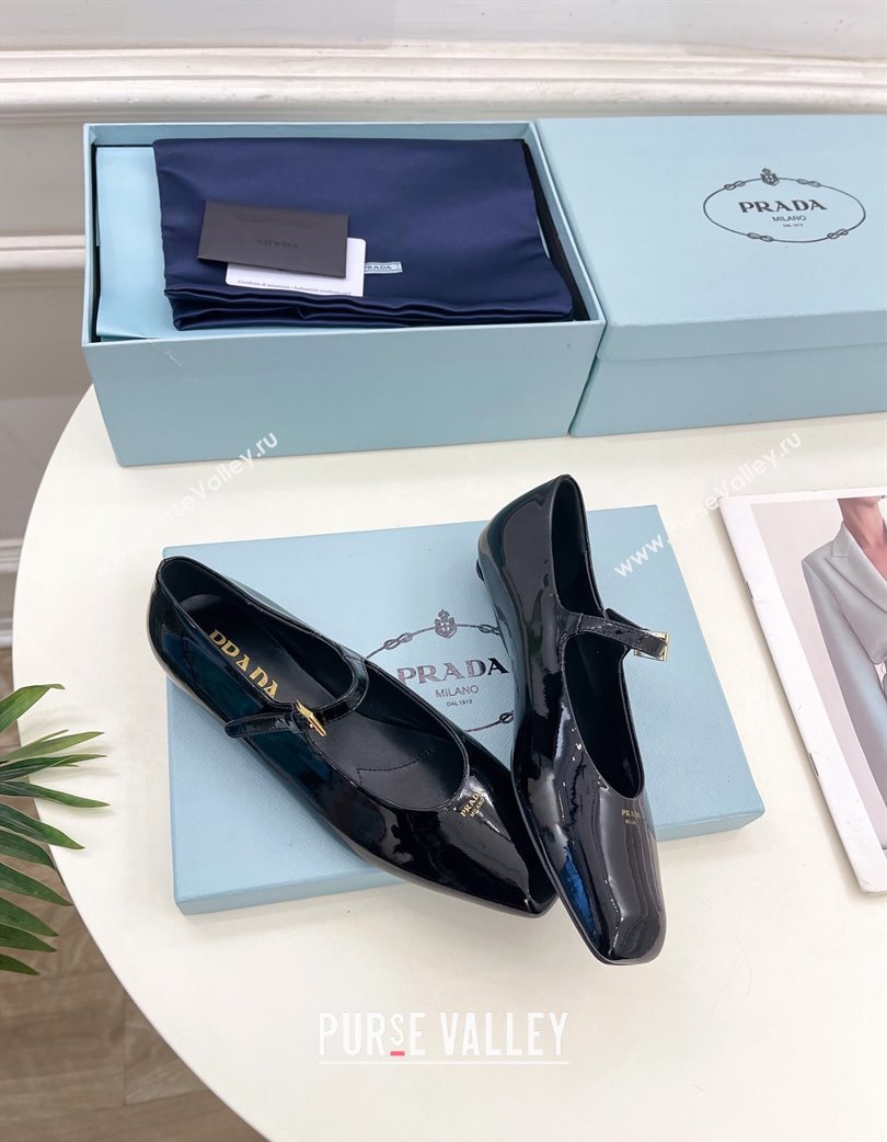 Prada Patent Leather Mary Janes Ballerinas Flats with Front Logo Black 2025 PR022402 (MD-250224085)