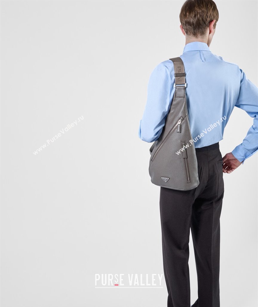 Prada Mens Cross leather bag 2VZ092 Beige 2025 (YZ-250407019)