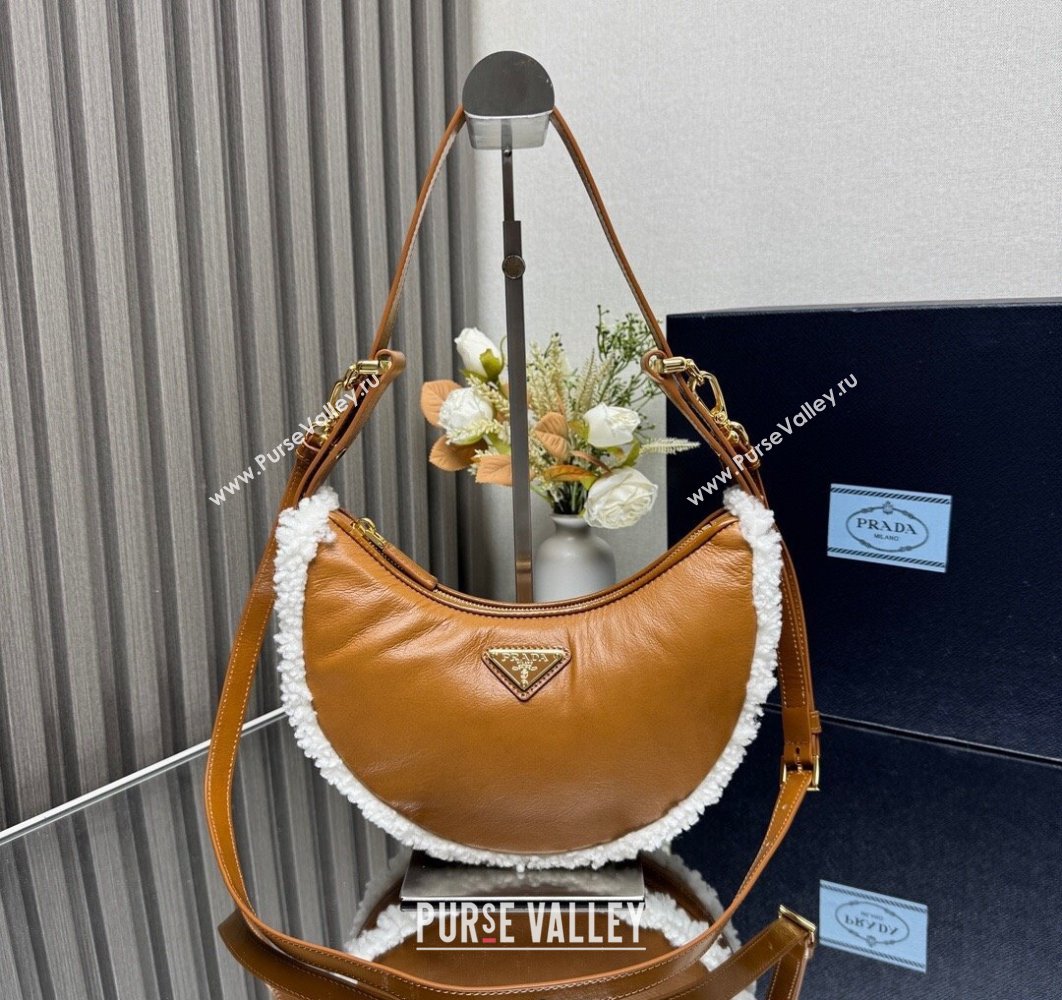 Prada Arque small shearling shoulder bag Cognac Brown 1BC194 2025 (YZ-250407041)