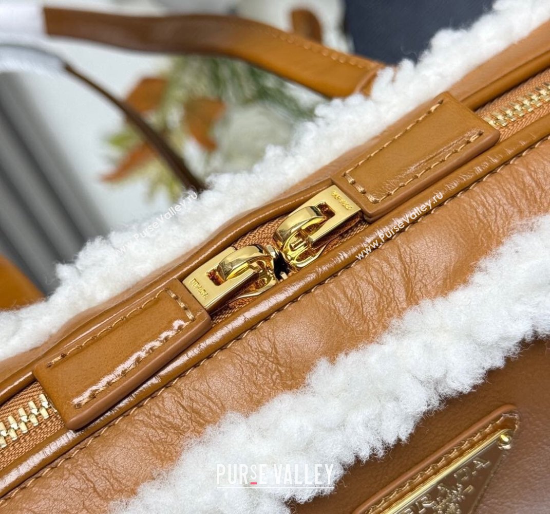 Prada Medium shearling two-handle bag Cognac Brown 1BB124 2025 (YZ-250407042)