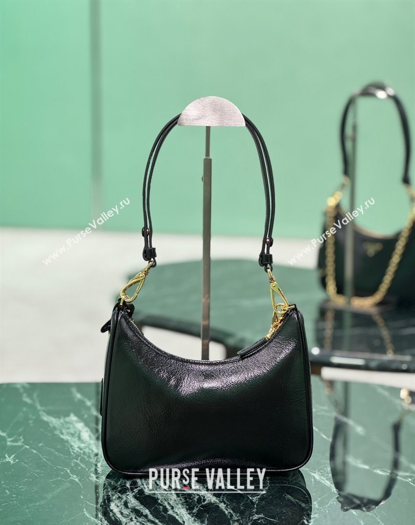 Prada Re-Edition mini Hobo bag in Patent Crinkled Leather Black 2025 1BC204 (YZ-250407056)