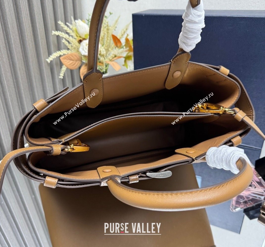 Prada Mens Buckle medium leather handbag with buckle belt Brown 2025 1BA417 (YZ-250407052)