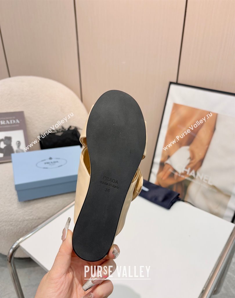 Prada Padded nappa leather slides sandal Beige 2025 1XX713 (MD-250424122)