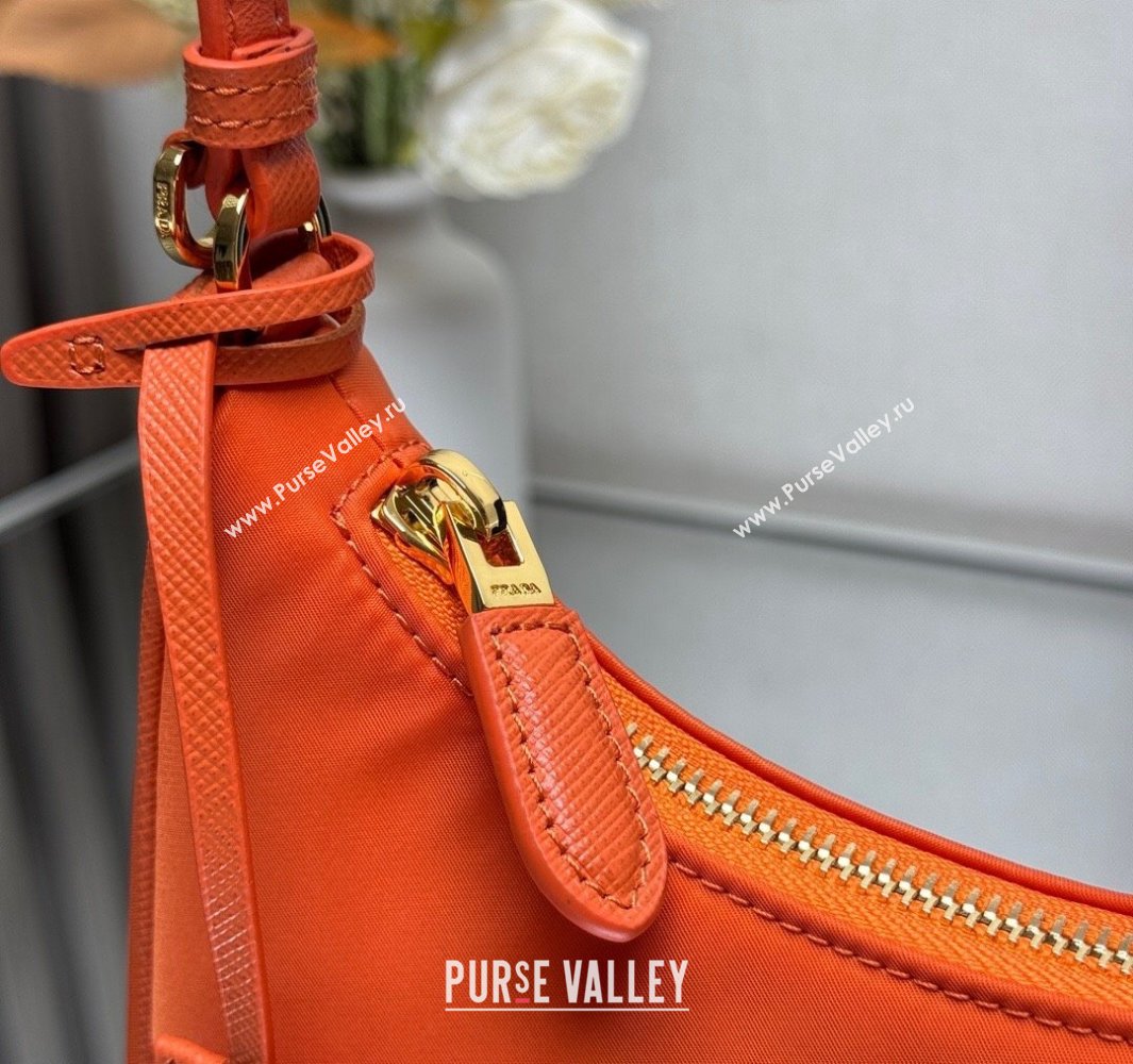 Prada Re-Edition 2005 Re-Nylon and Saffiano hobo mini bag Orange 2025 1N204M (YZ-250521081)