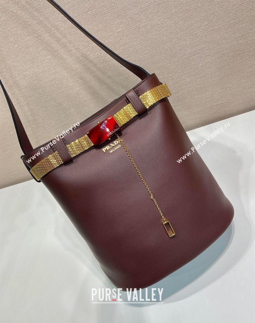 Prada Buckle leather bucket bag with jeweled belt Briarwood Brown 2025 1BE085 (YZ-250521103)