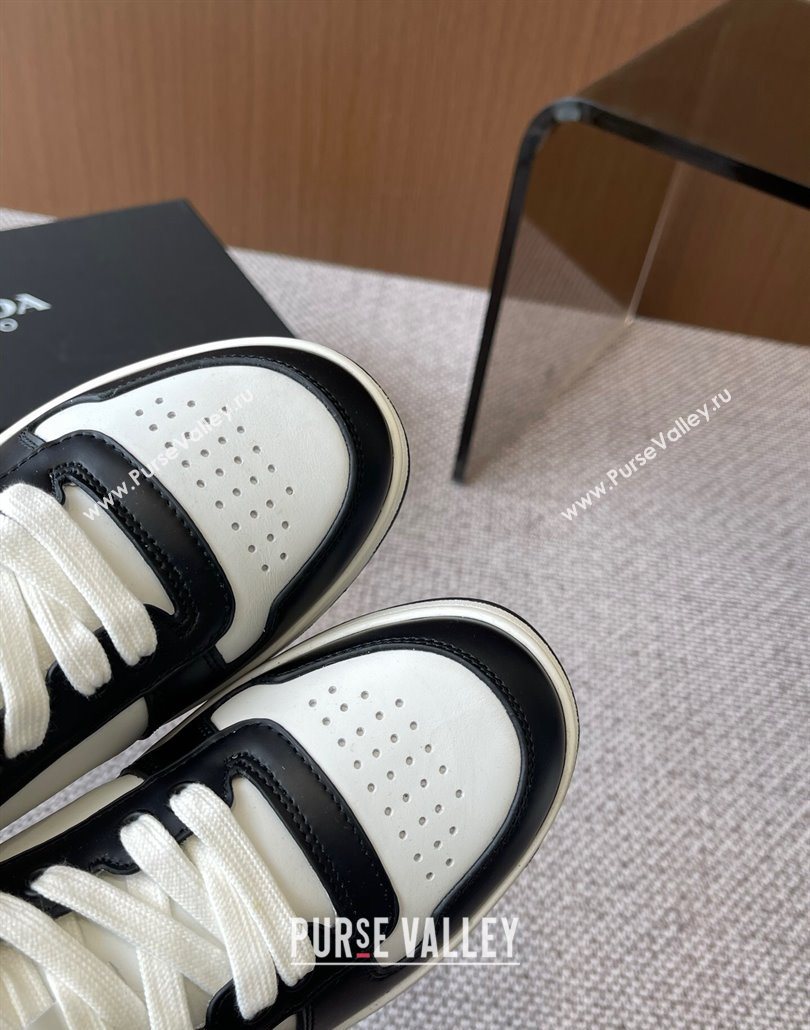 Prada Downtown perforated leather sneakers White/Black 2025 1E792M (HQG-250603014)