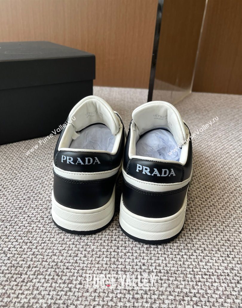 Prada Downtown perforated leather sneakers White/Black 2025 1E792M (HQG-250603014)