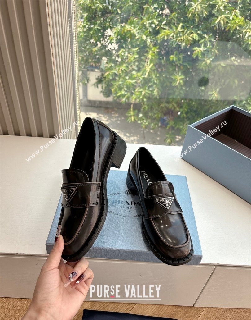Prada Brushed leather loafers with logo Dark Brown 2025 PR060304 (MD-250603030)