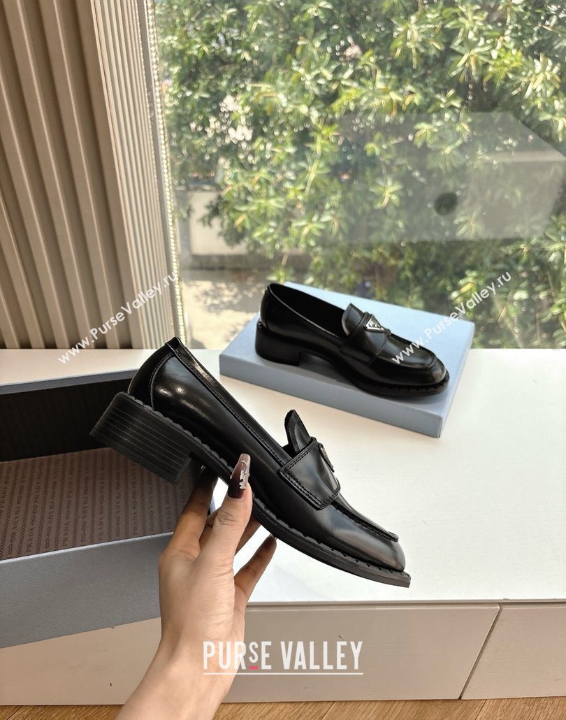 Prada Brushed leather loafers with logo Black 2025 PR060304 (MD-250603031)
