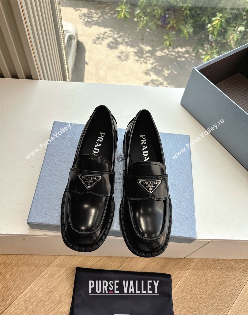 Prada Brushed leather loafers with logo Black 2025 PR060304 (MD-250603031)