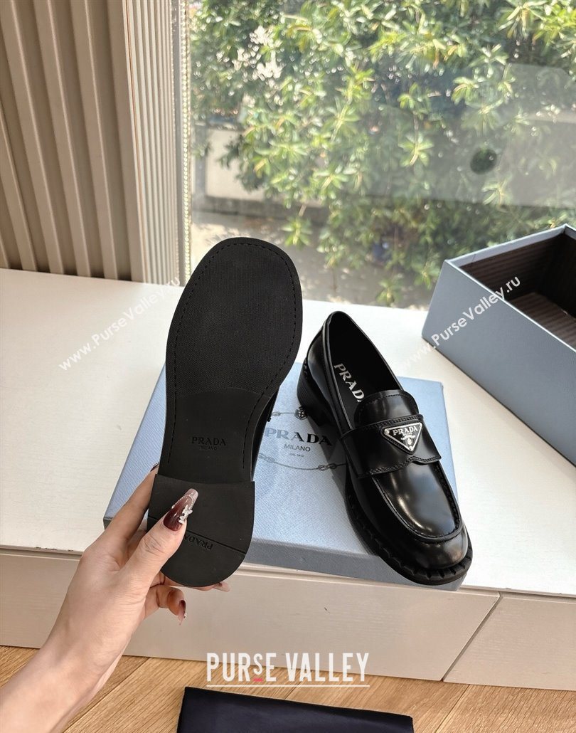 Prada Brushed leather loafers with logo Black 2025 PR060304 (MD-250603031)