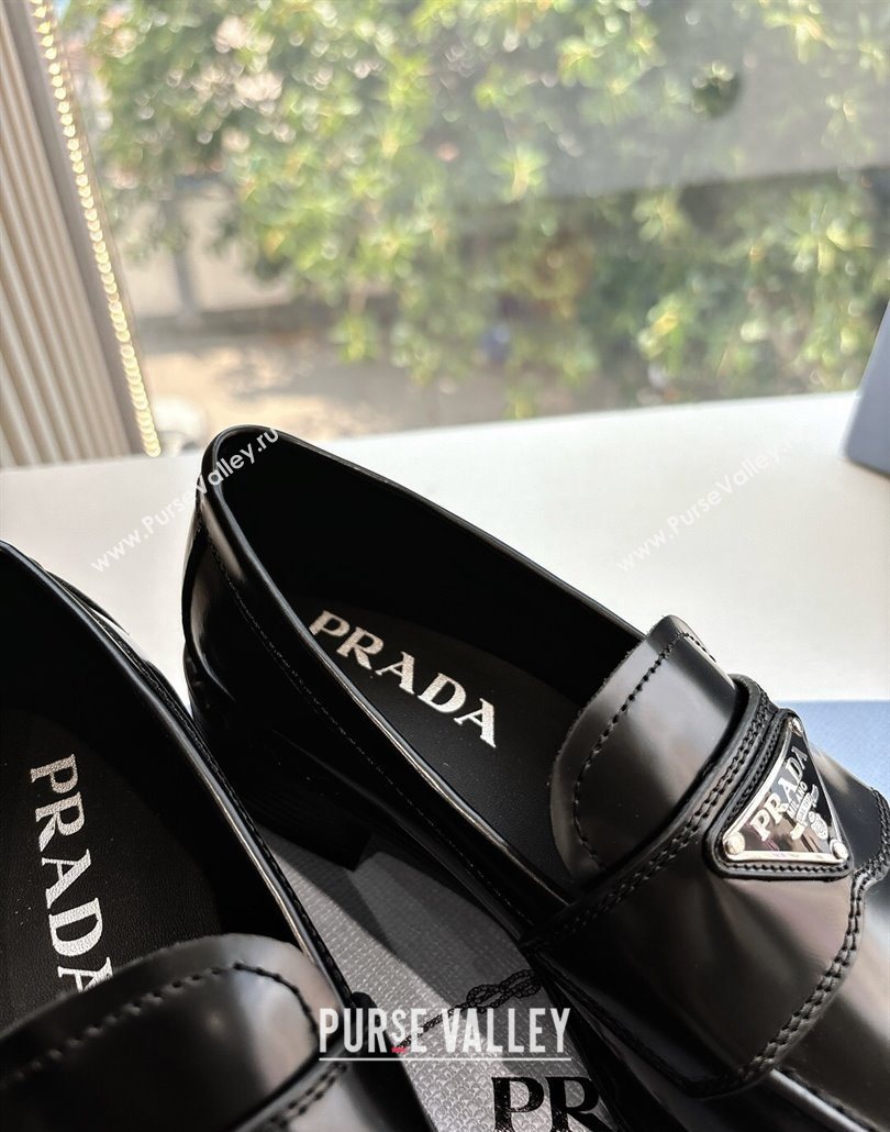 Prada Brushed leather loafers with logo Black 2025 PR060304 (MD-250603031)