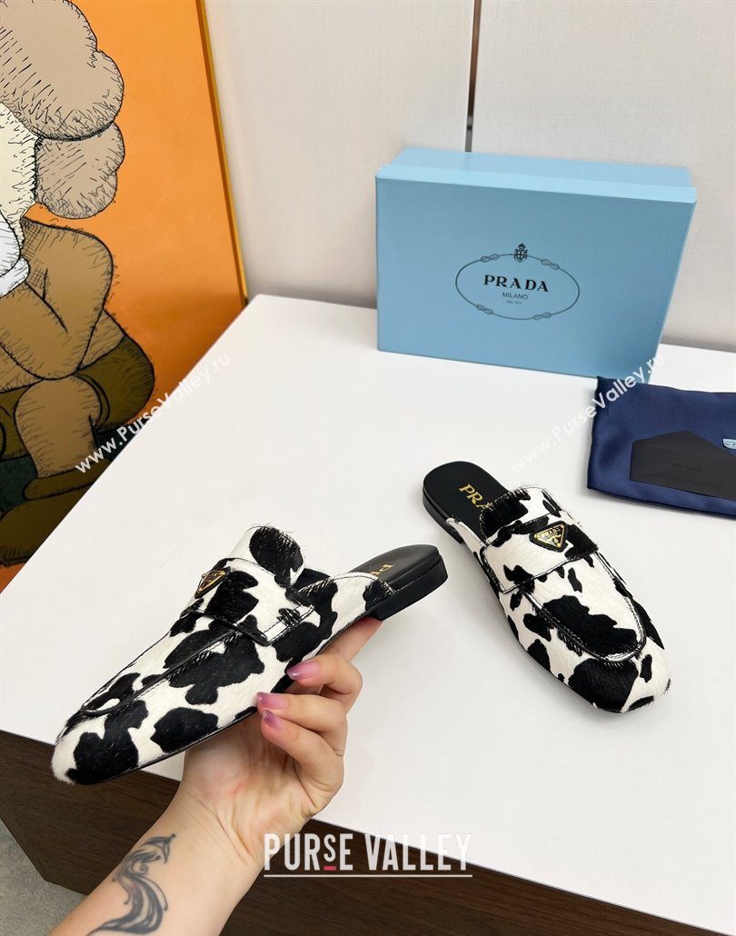 Prada Printed mohair flat mules White/Black 2025 PR060307 (MD-250603056)