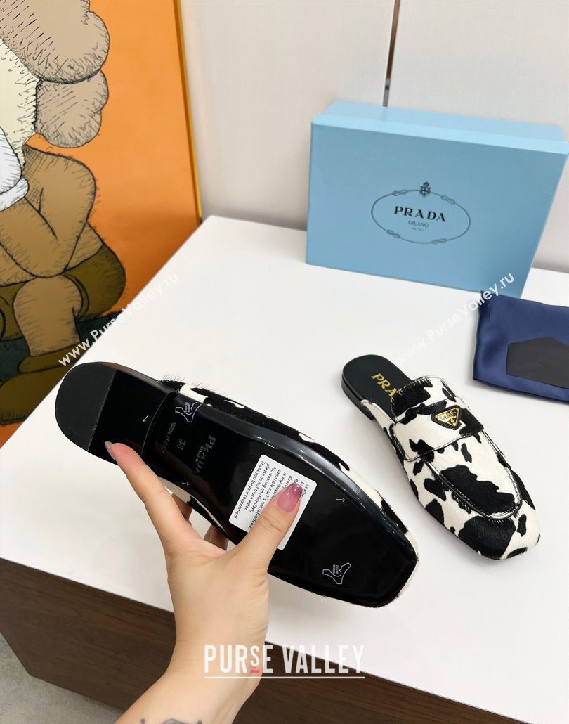 Prada Printed mohair flat mules White/Black 2025 PR060307 (MD-250603056)
