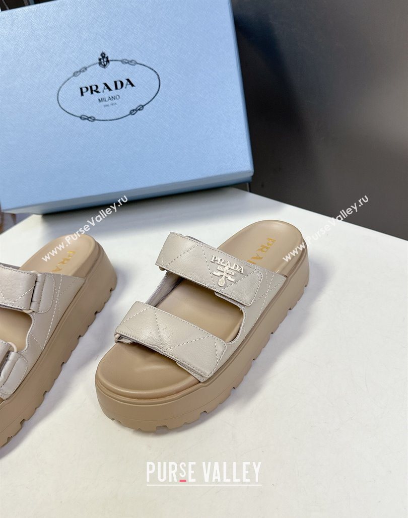 Prada Padded nappa leather platform slides sandal 4.5cm Beige 2025 1XZ775 (MD-250530014)