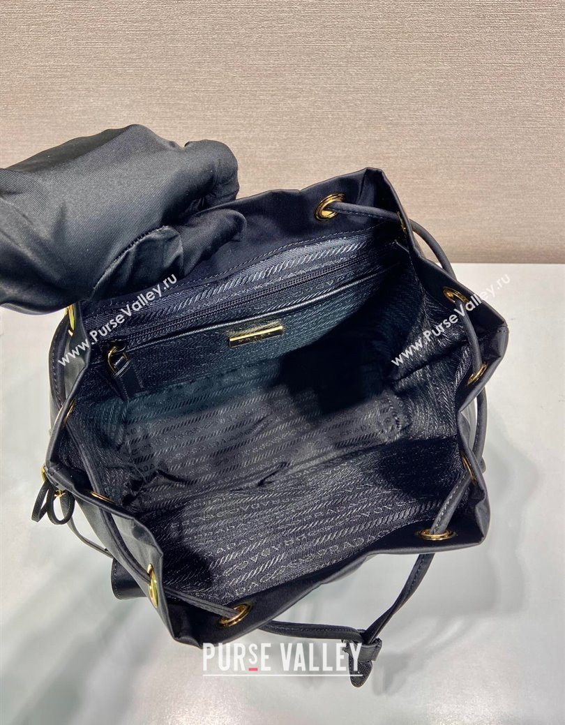 Prada Re-Edition 1978 small Re-Nylon backpack bag Black/Gold 2025 1BZ677 (YZ-250626107)