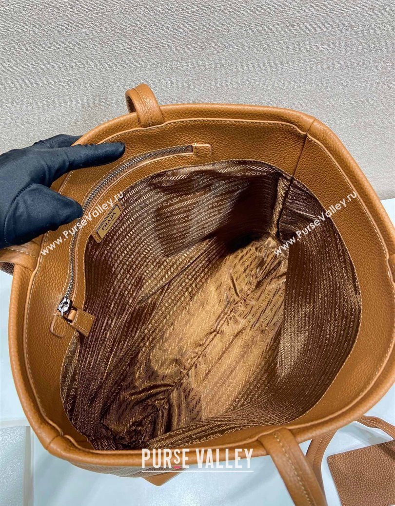 Prada Mens Leather tote bag Cognac Brown 2025 2VG130 (YZ-250627034)