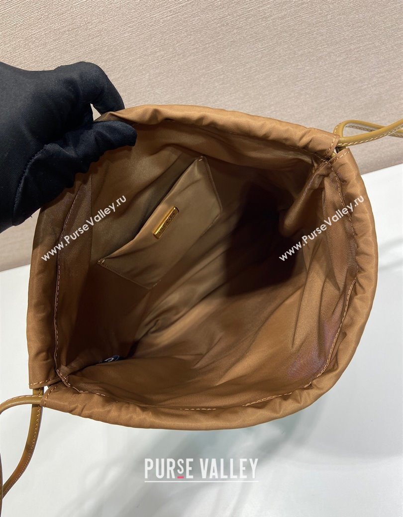 Prada Re-Nylon pouch Brandy Brown 2025 1NK001 (YZ-250627040)