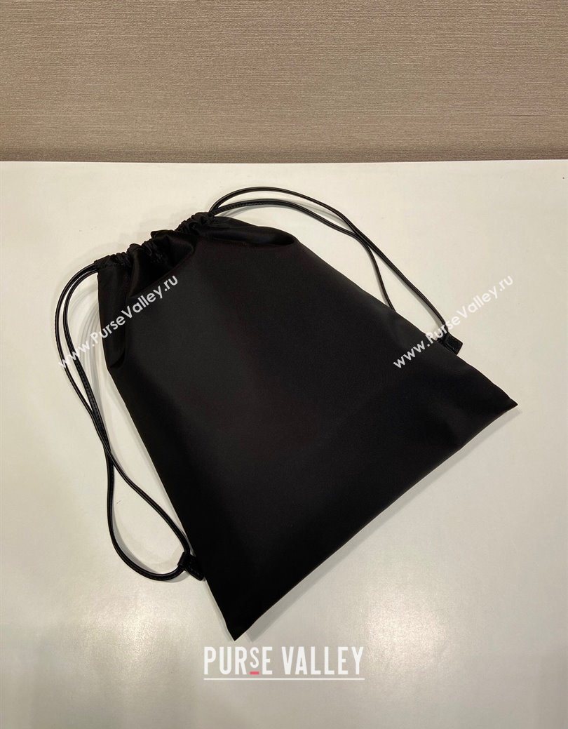 Prada Re-Nylon pouch Black 2025 1NK001 (YZ-250627043)