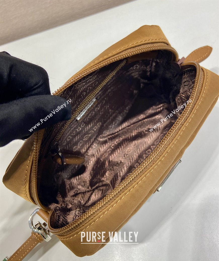 Prada Small Re-Nylon pouch Brandy Brown 2025 1NS021 (YZ-250808071)