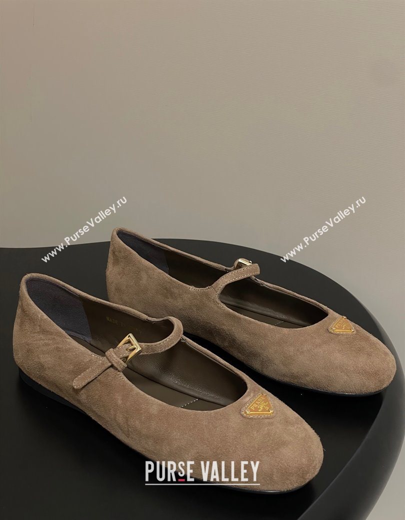 Prada Suede ballerinas flat Beige 2025 1F793N (MD-250825047)