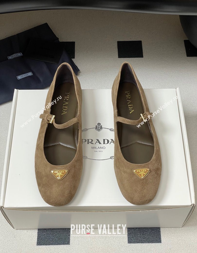 Prada Suede ballerinas flat Beige 2025 1F793N (MD-250825047)