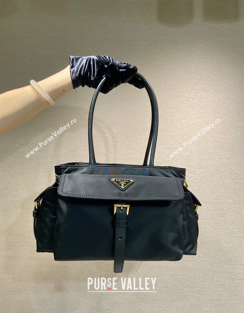 Prada Explore medium Re-Nylon and leather tote bag Black 2025 1BG596 (YZ-250929043)