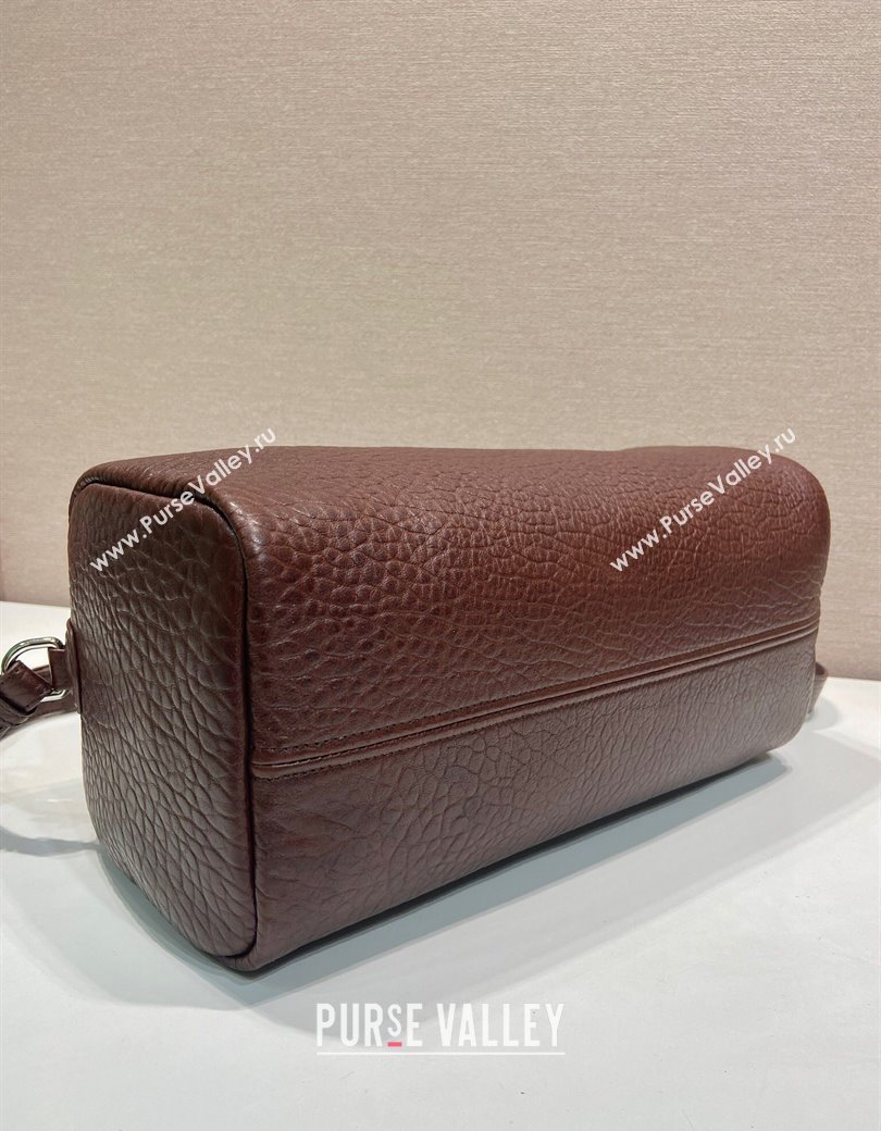 Prada Mens Small Maxi-Grianed leather duffle bag Brown 2025 2VC046 (YZ-250927024)