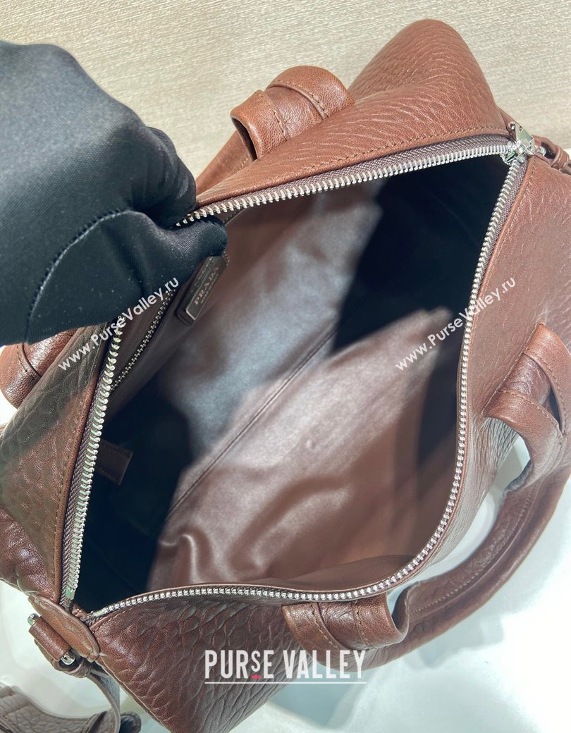 Prada Mens Small Maxi-Grianed leather duffle bag Brown 2025 2VC046 (YZ-250927024)