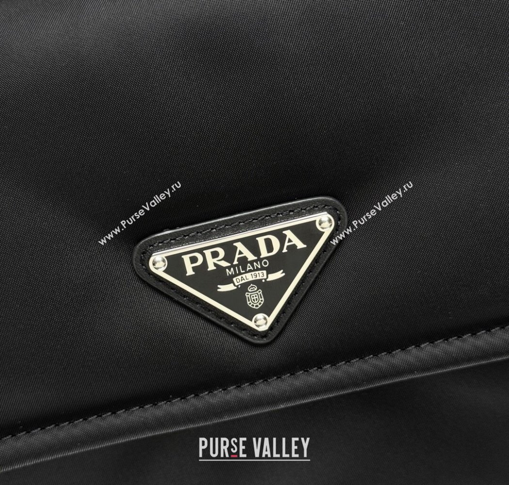 Prada Traveller small padded Re-Nylon shoulder bag Black 2025 1BD313 (YZ-250927051)