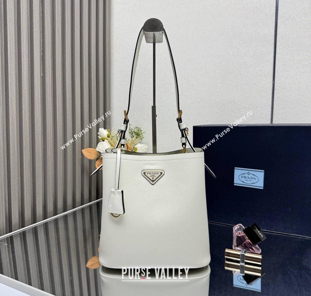 Prada Medium leather bucket bag White 2025 1BE080 (YZ-250927057)