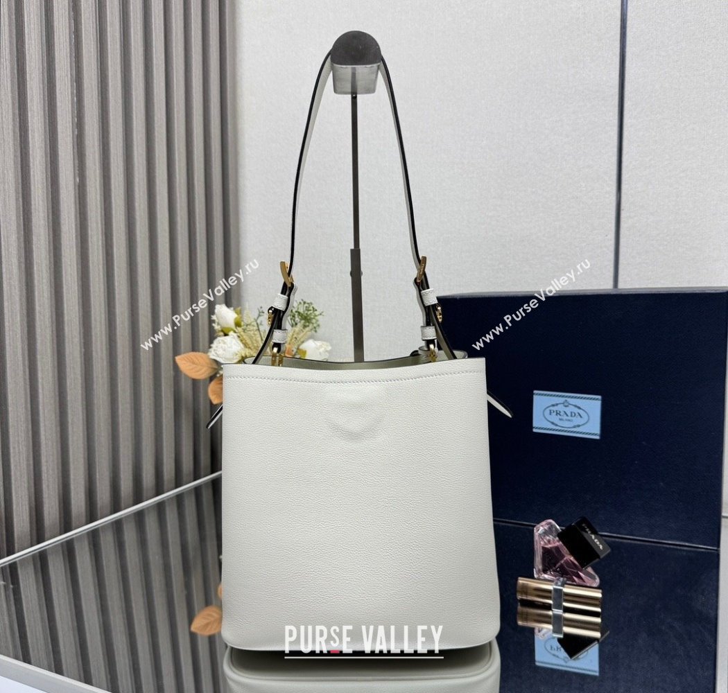 Prada Medium leather bucket bag White 2025 1BE080 (YZ-250927057)