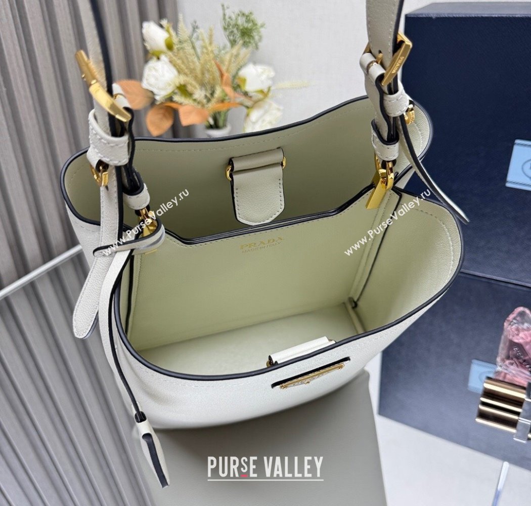 Prada Medium leather bucket bag White 2025 1BE080 (YZ-250927057)