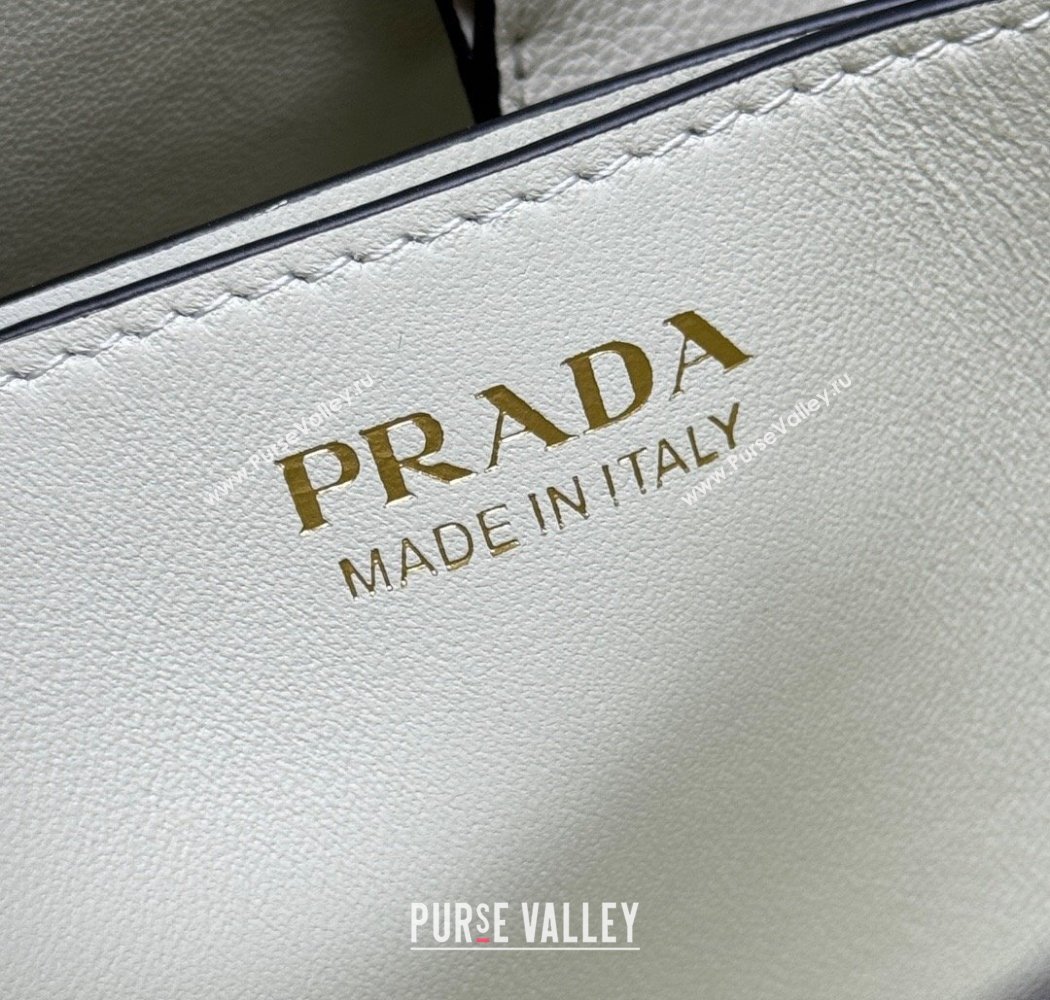 Prada Medium leather bucket bag White 2025 1BE080 (YZ-250927057)