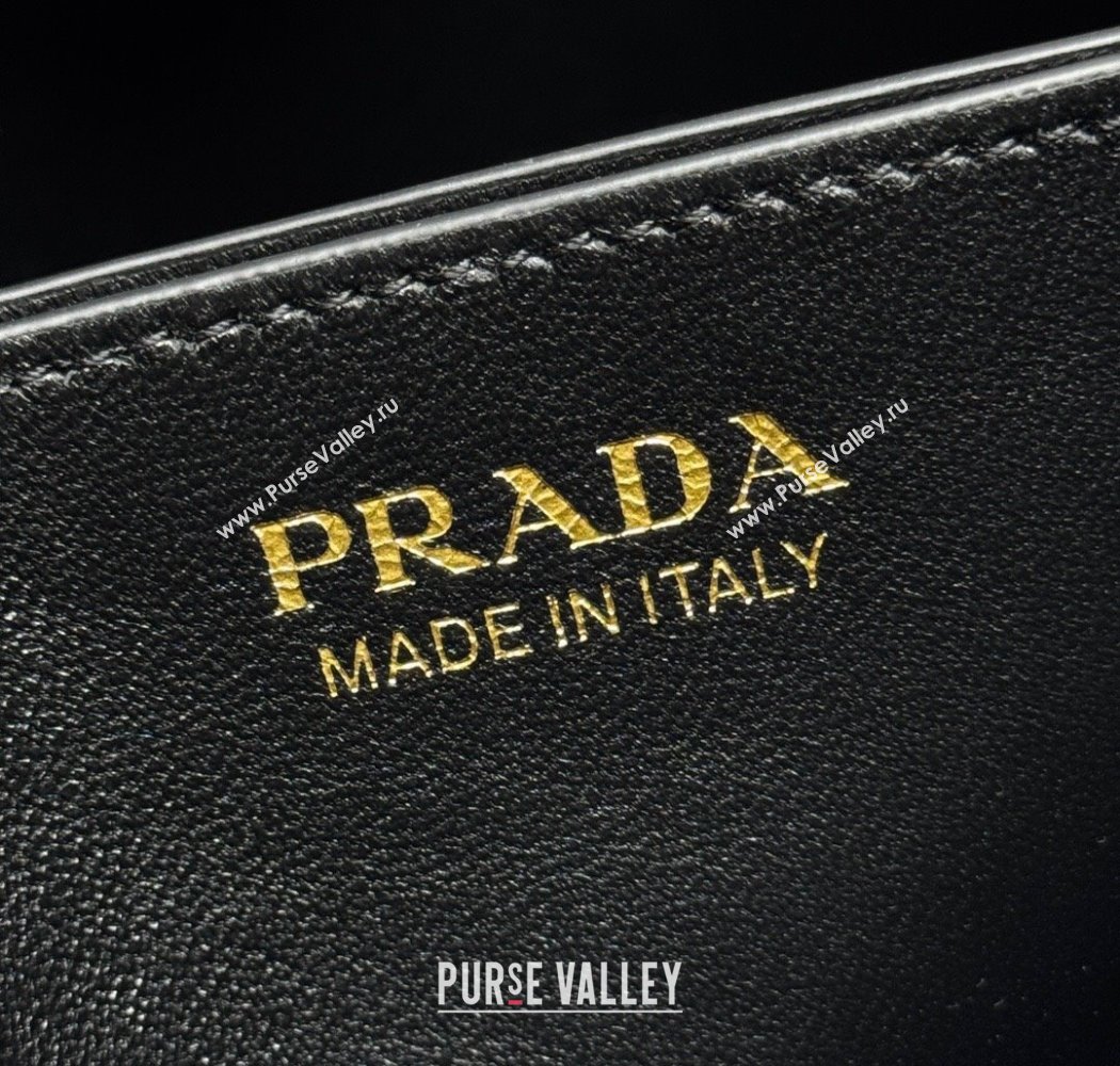 Prada Medium leather bucket bag Black 2025 1BE080 (YZ-250927058)