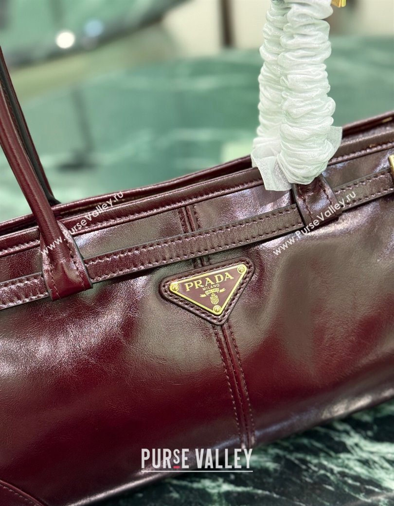 Prada Bonnie medium leather handbag Burgundy 2025 1BA426 (YZ-250929030)