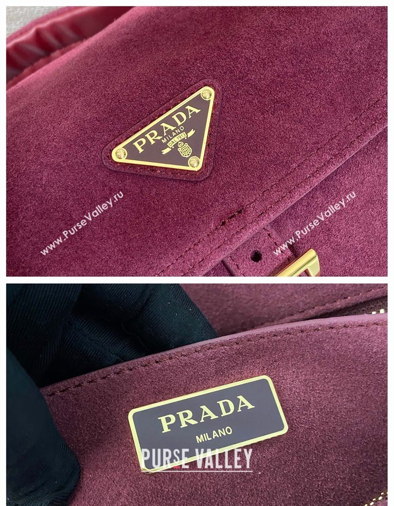 Prada Explore medium suede shoulder bag with flap Burgundy 2025 1BD394 (YZ-250929032)