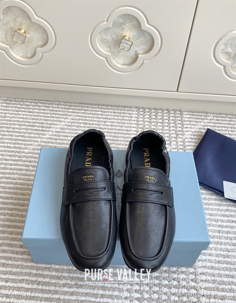 Prada Shuffle Antiqued Leather Loafers Black 2025 1D051O (MD-251027053)