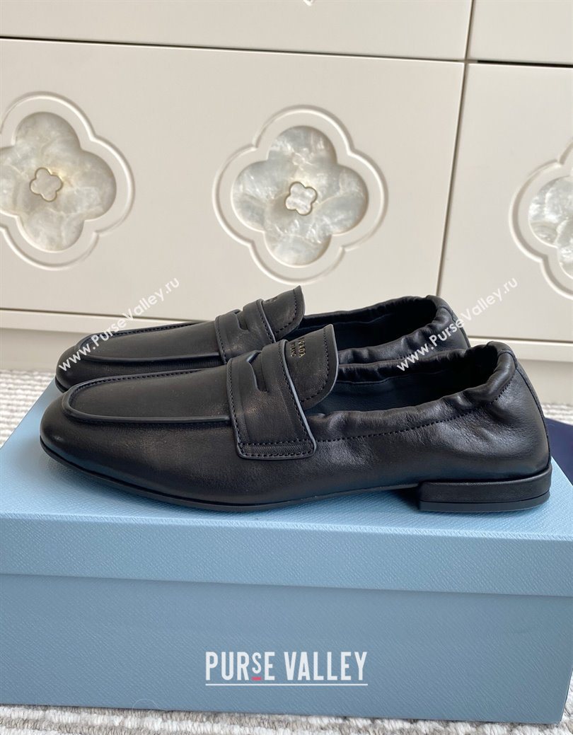 Prada Shuffle Antiqued Leather Loafers Black 2025 1D051O (MD-251027053)