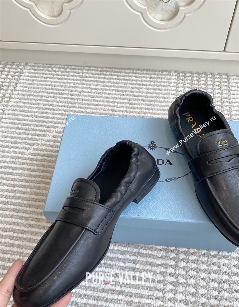 Prada Shuffle Antiqued Leather Loafers Black 2025 1D051O (MD-251027053)