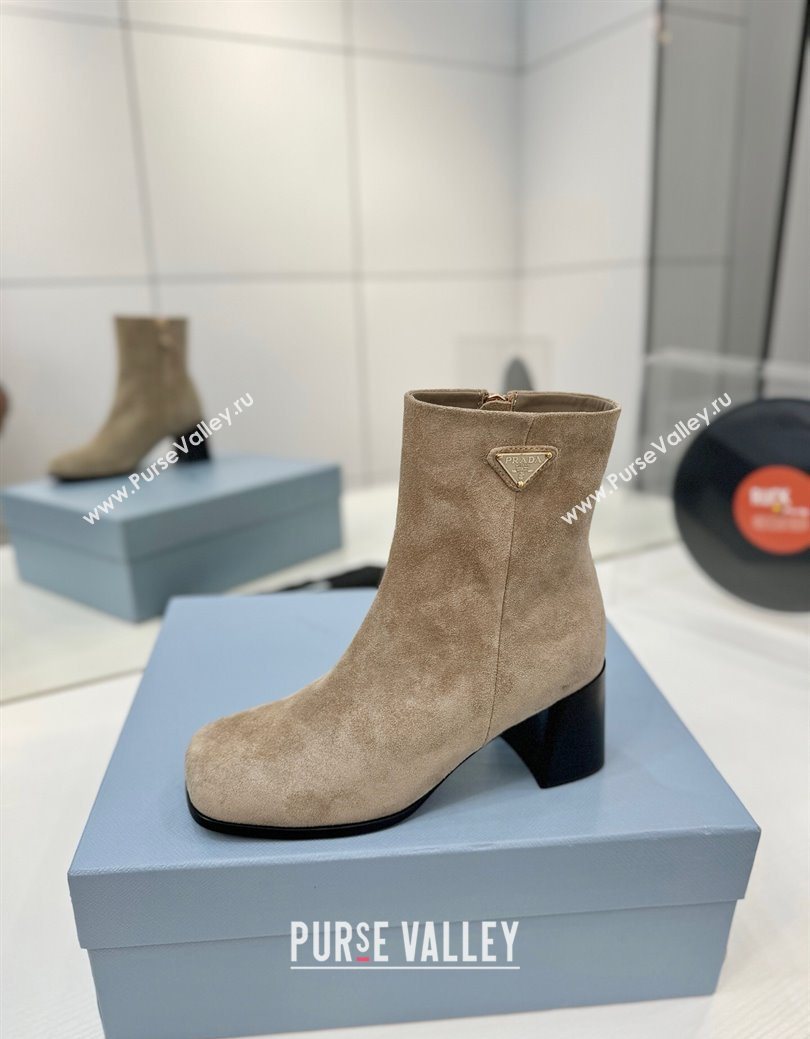 Prada Suede Heel Ankle Boots 6.5cm Beige 2025 PR102705 (MD-251027078)
