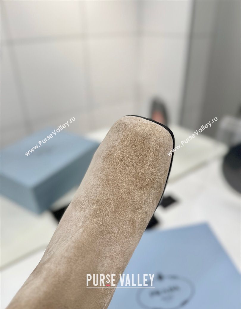 Prada Suede Heel Ankle Boots 6.5cm Beige 2025 PR102705 (MD-251027078)