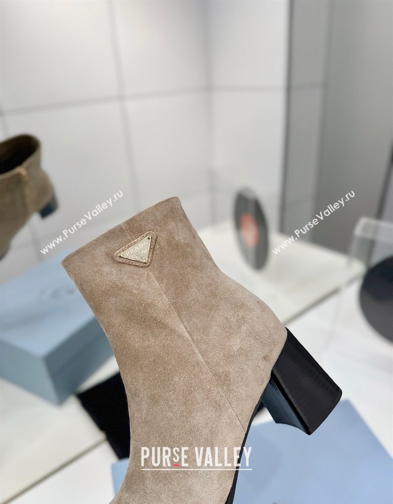 Prada Suede Heel Ankle Boots 6.5cm Beige 2025 PR102705 (MD-251027078)