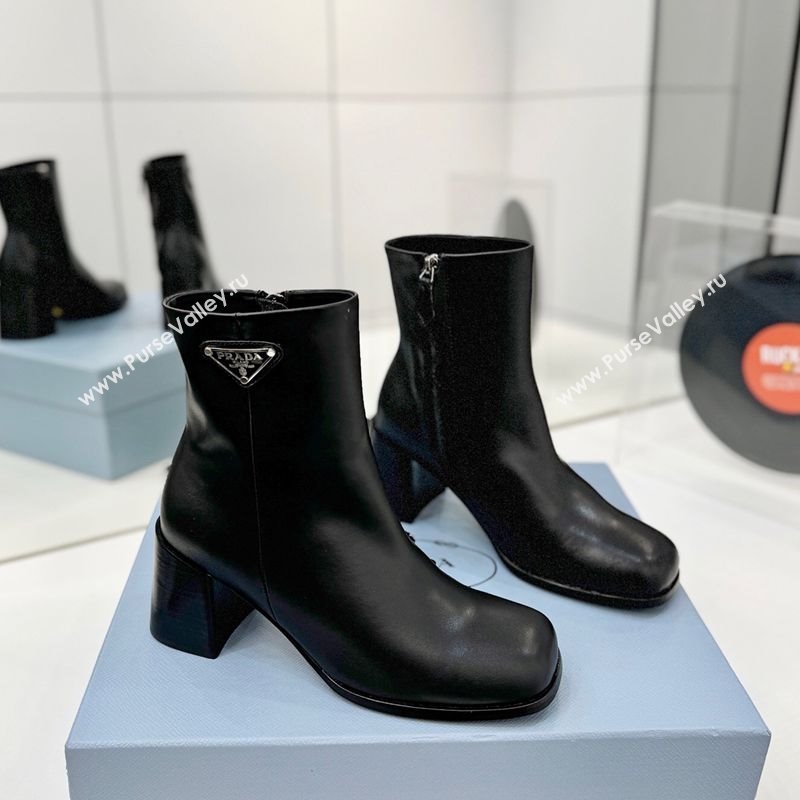 Prada Calf Leather Heel Ankle Boots 6.5cm Black 2025 PR102705 (MD-251027080)