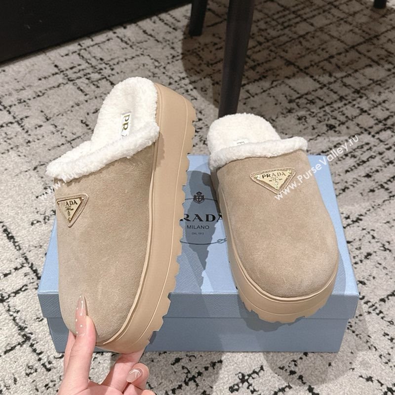 Prada Suede and Shearling Platform Mules 4cm Taupe 2025 PR102702 (HQG-251027023)
