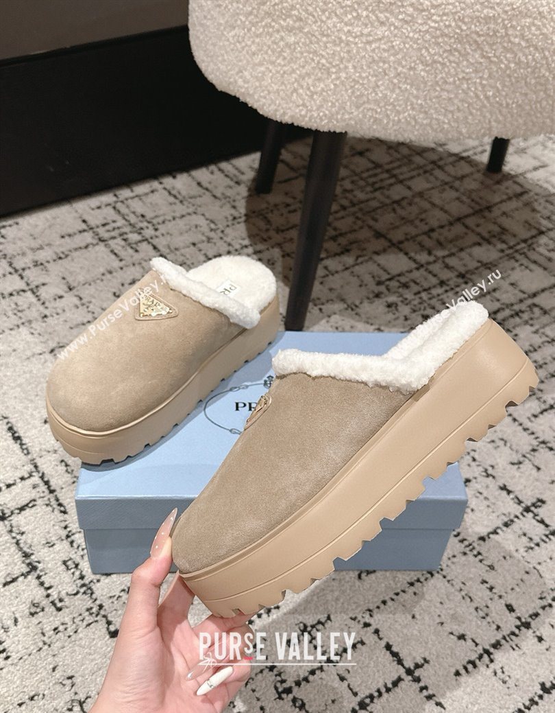 Prada Suede and Shearling Platform Mules 4cm Taupe 2025 PR102702 (HQG-251027023)