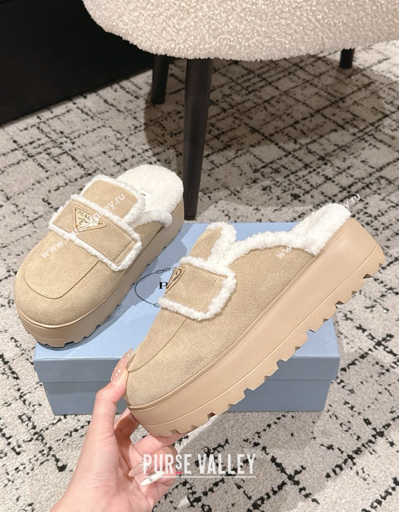 Prada Suede and Shearling Platform Mules 4cm Beige 2025 PR101107 (HQG-251027020)