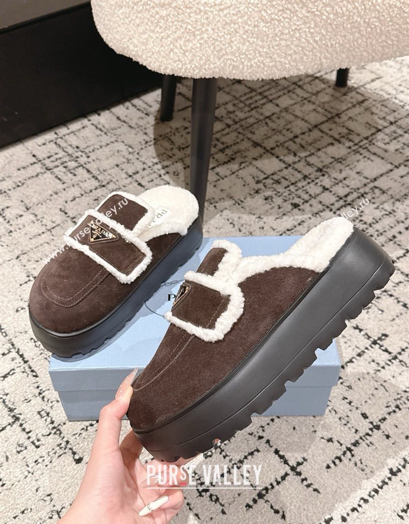 Prada Suede and Shearling Platform Mules 4cm Dark Brown 2025 PR101107 (HQG-251027017)